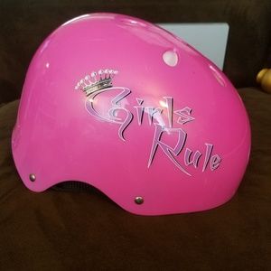 GIRL'S HELMET